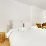 Cozy Studio In The Bastille Neighborhood